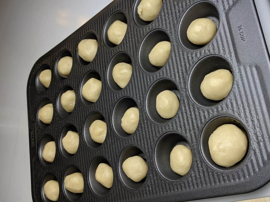 Apple-Pie-Crisps in a muffin pan