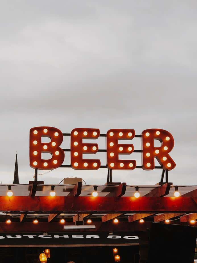 Beer Sign with round lights