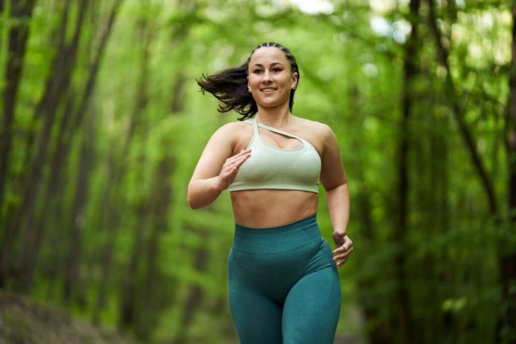 Meet the Plus Size Athletes That Are an Inspiration for People Around the  World - Smileys Points