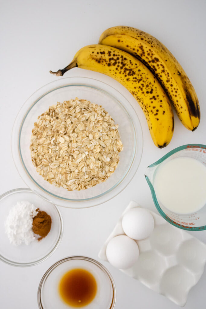 2 medium ripe bananas, eggs, cup milk, teaspoon vanilla extract, rolled oats, baking powder, ground cinnamon, salt and olive oil